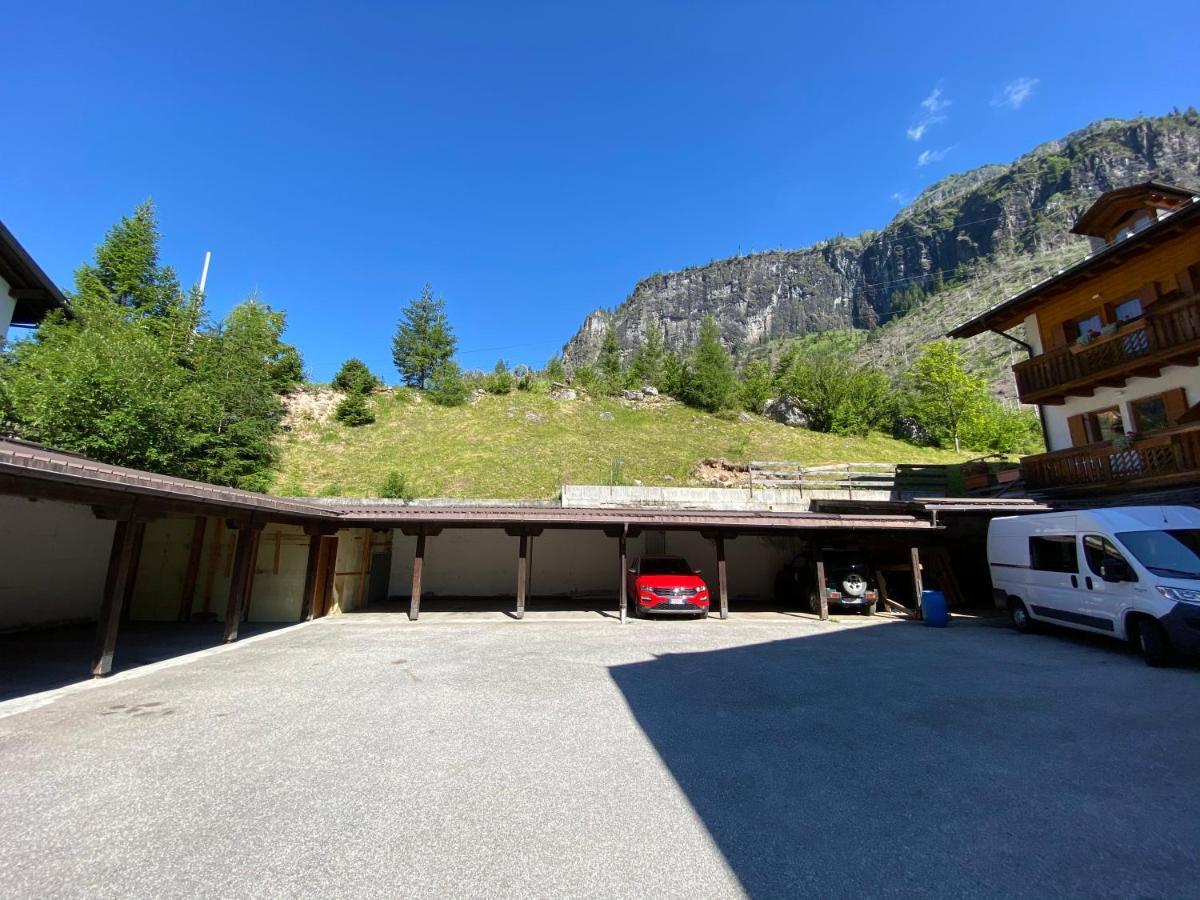 Hotel Camoscio Rocca Pietore Buitenkant foto