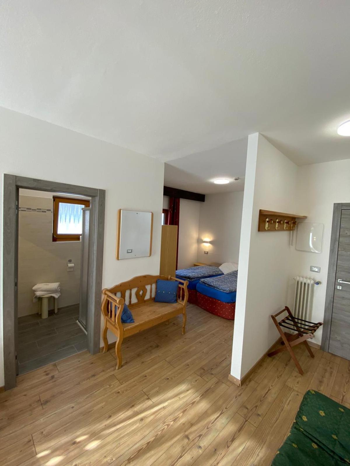 Hotel Camoscio Rocca Pietore Buitenkant foto